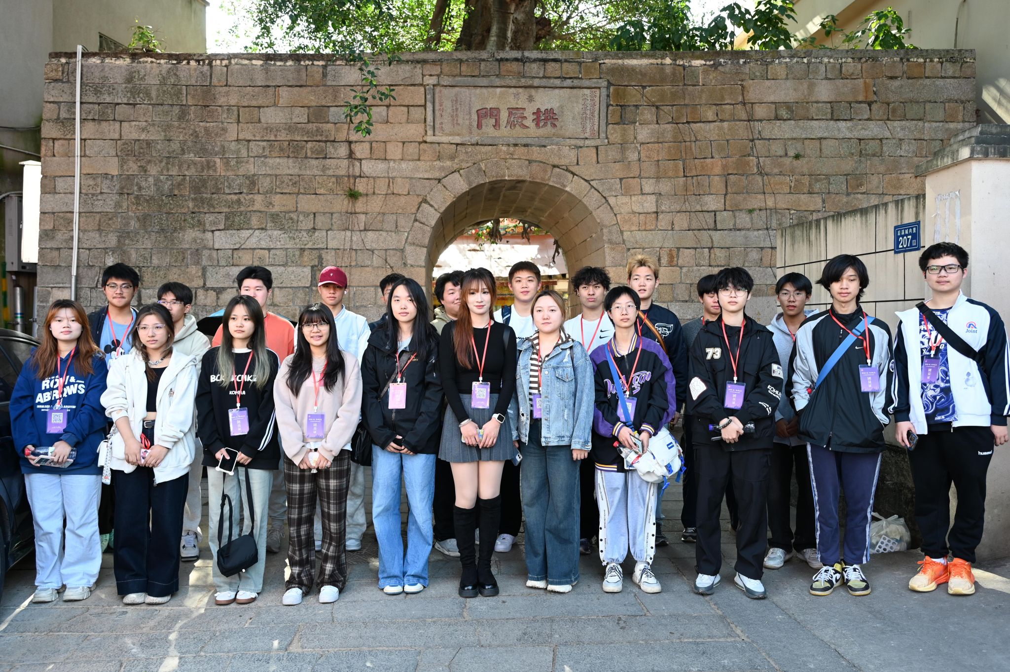 41260018bb44aac50c6100d99256c4djpg