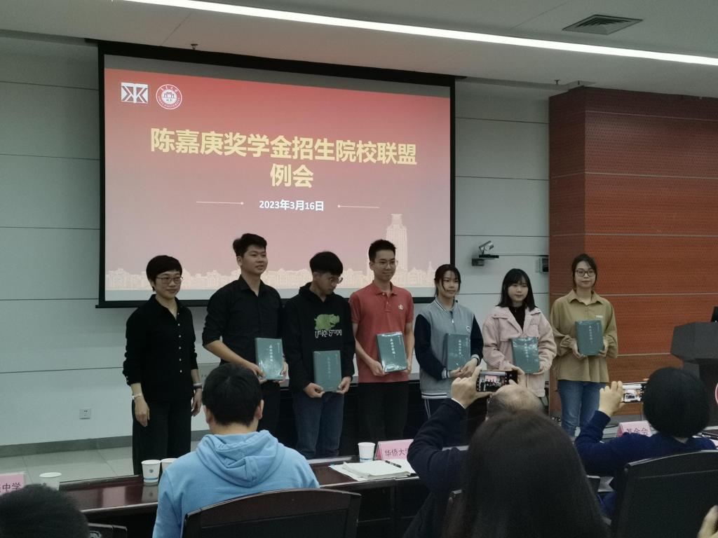 369da21c9628b3ad57f2ca4aad9afbd.jpg 369da21c9628b3ad57f2ca4aad9afbd.jpg